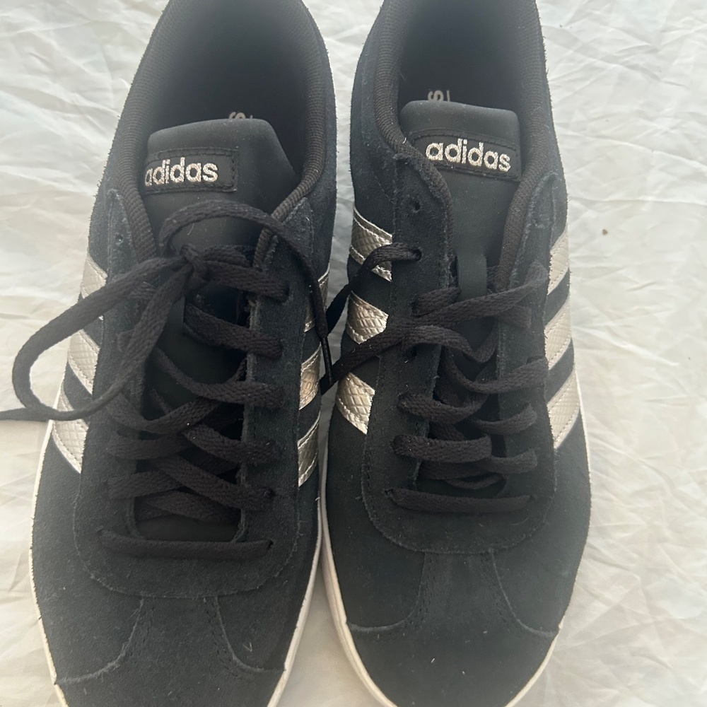Black Suede Addias Campus Metallic Silver Women's Sneakers Size 9.5